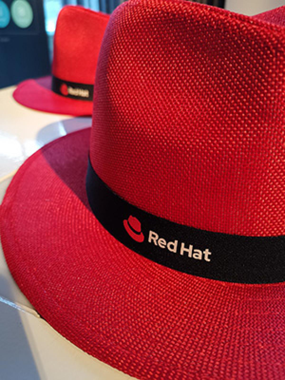 Red-Hat-hoeden-1